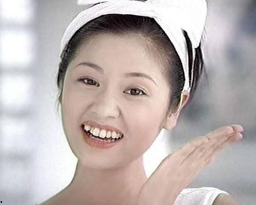 整牙不好看的明星,盘点那些逆袭颜值的明星