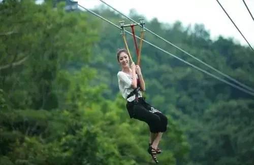 甘肃网红滑索设计,空中飞越，体验极限运动新风尚