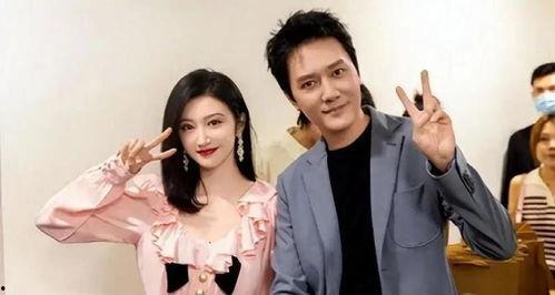 为了吃瓜她进了娱乐,她毅然踏入娱乐圈的精彩旅程